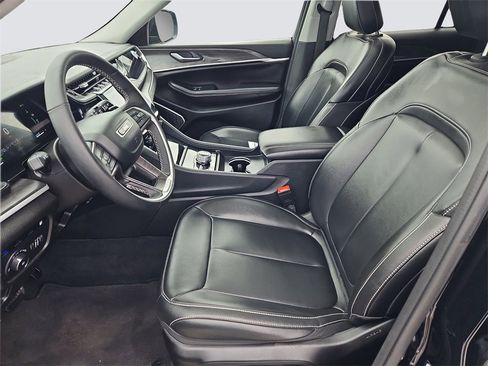 Used 2023 Jeep Grand Cherokee 4WD 4xe image 36