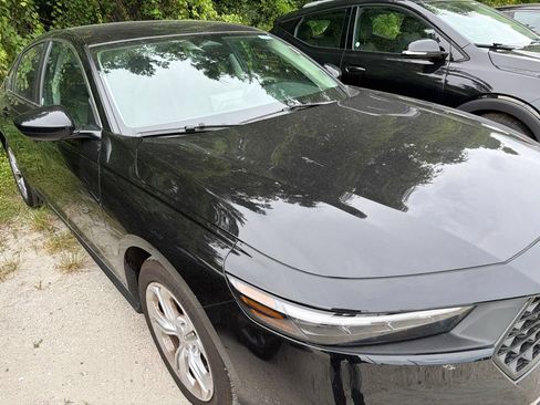 Used 2025 Honda Accord LX image 3