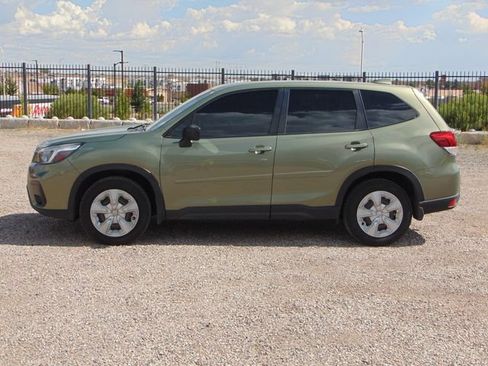 Used 2021 Subaru Forester AWD/4WD image 6