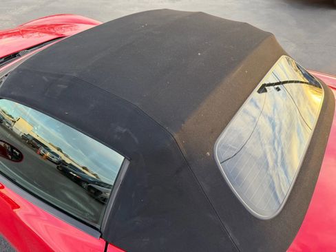 Used 2006 Chevrolet Corvette Convertible w/ Preferred Equipment Group image 15