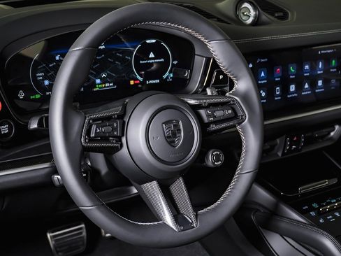 New 2026 Porsche Cayenne Turbo image 18