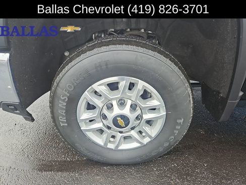 Certified 2025 Chevrolet Silverado 2500 LT w/ Convenience Package image 33