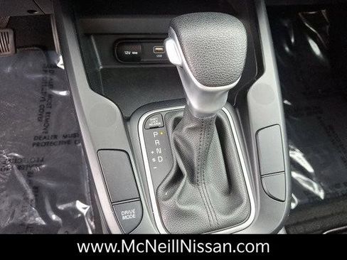 Used 2023 Kia Soul LX image 14