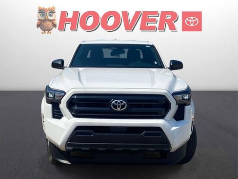 Used 2025 Toyota Tacoma SR RWD image 6