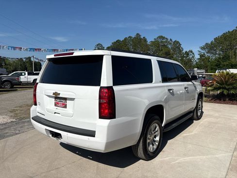 Used 2019 Chevrolet Suburban LT RWD image 5