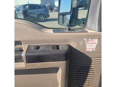 Used 2010 Ford F550 XL image 8