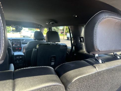Used 2023 Jeep Grand Cherokee L Altitude image 14