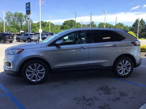 Used 2021 Ford Edge Titanium AWD/4WD image 11