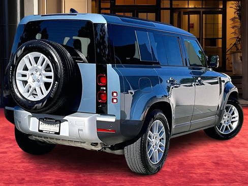 Used 2025 Land Rover Defender 110 S image 12