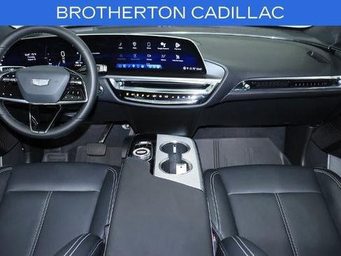 Certified 2024 Cadillac Lyriq Tech w/ Driver Assist Package AWD/4WD image 29