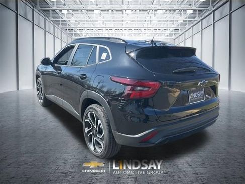 New 2026 Chevrolet Trax RS w/ Sunroof Package image 6