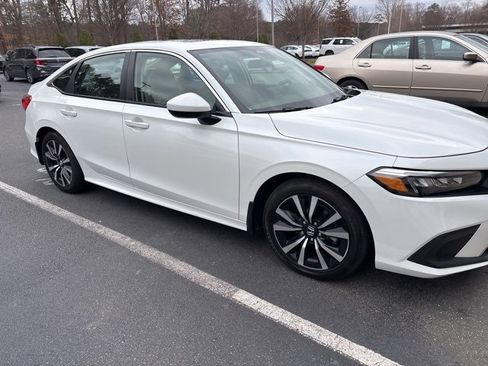 Used 2023 Honda Civic EX image 15