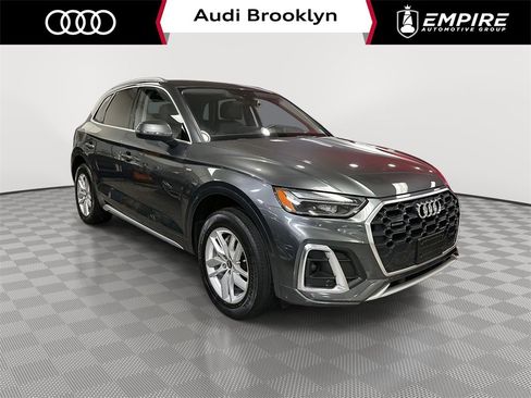 Used 2023 Audi Q5 2.0T Premium w/ Convenience Package image 1