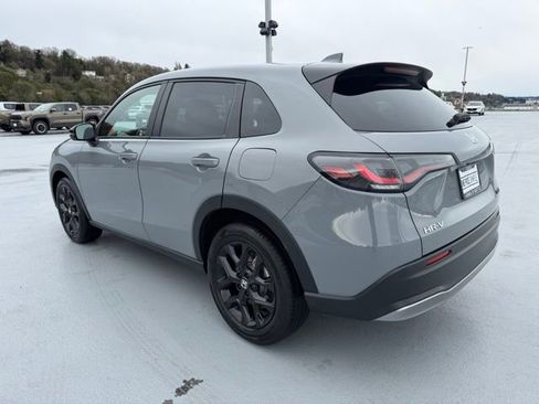 Certified 2024 Honda HR-V Sport image 11