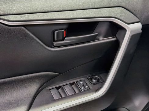 Certified 2025 Toyota RAV4 LE AWD/4WD image 15