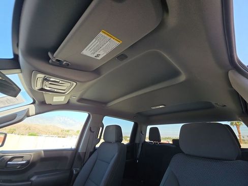 Used 2021 Chevrolet Silverado 1500 Custom image 18