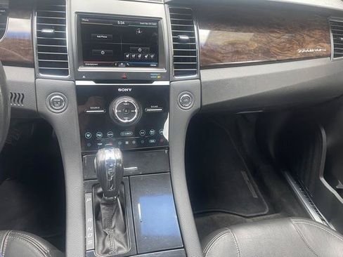 Used 2015 Ford Taurus Limited w/ Equipment Group 301A AWD/4WD image 20