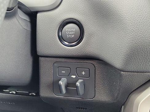 New 2026 Toyota Tundra Limited AWD/4WD image 24