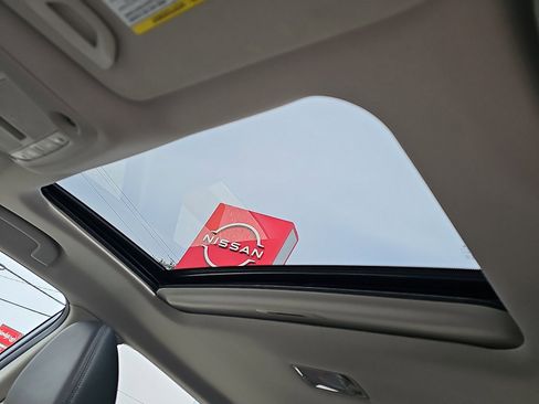 Used 2021 Nissan Rogue Sport SL w/ Premium Package image 14