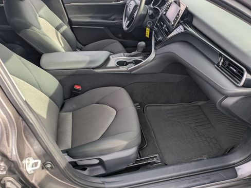 Used 2023 Toyota Camry LE image 33