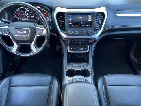 Used 2021 GMC Acadia SLT w/ Technology Package AWD/4WD image 14