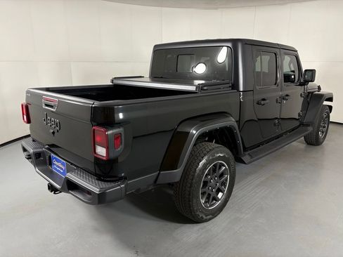 Used 2022 Jeep Gladiator Sport AWD/4WD image 7