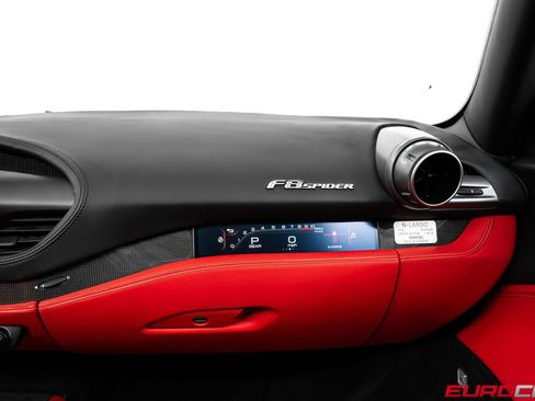 Used 2021 Ferrari F8 Tributo RWD image 44