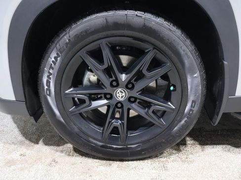 Used 2024 Toyota Grand Highlander Platinum image 8