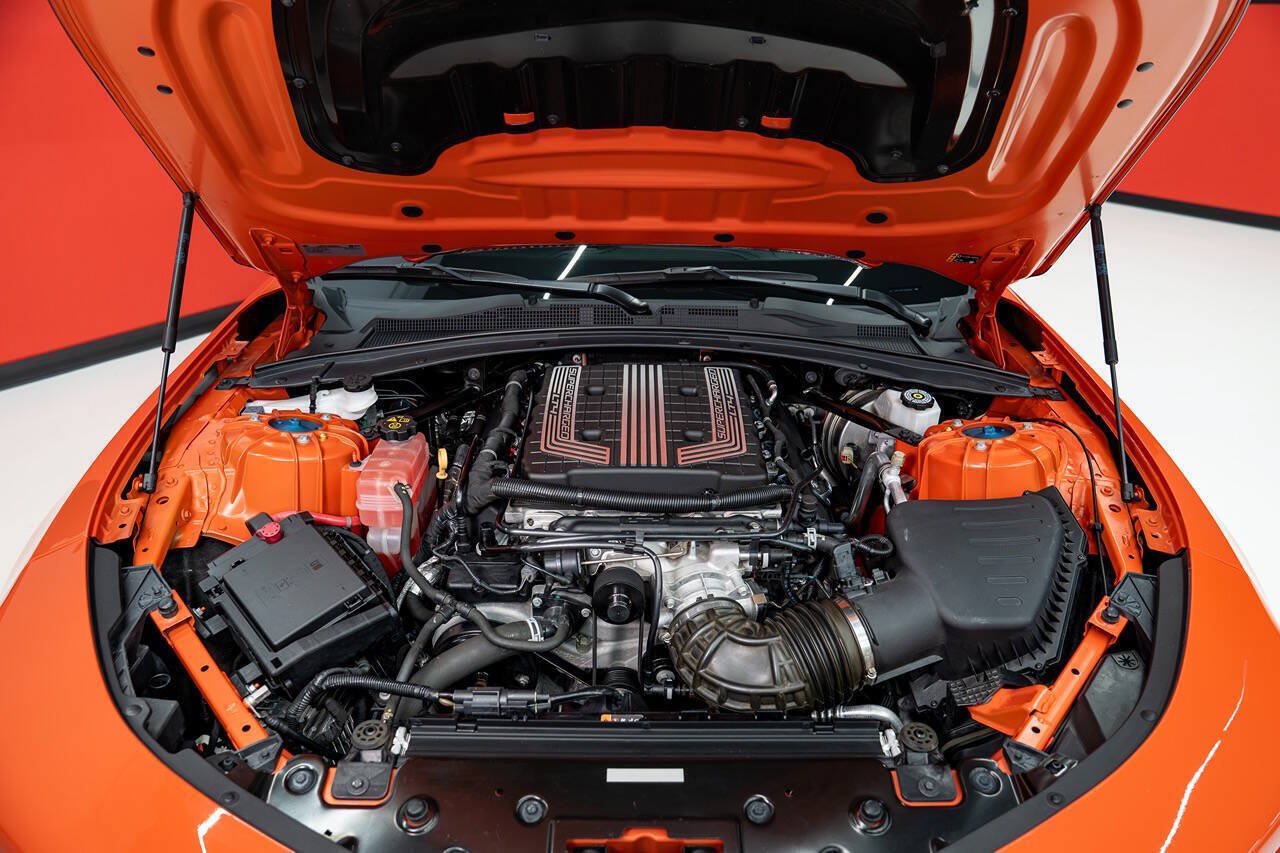 Used 2019 Chevrolet Camaro ZL1 RWD image 10