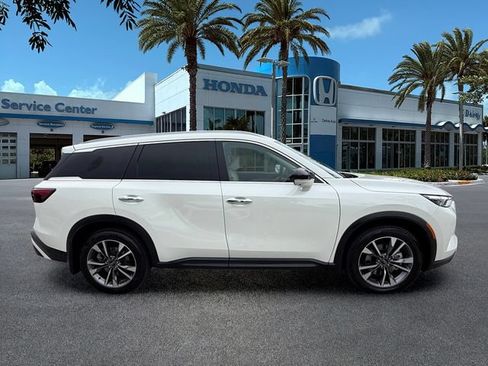 Used 2024 INFINITI QX60 Luxe w/ Performance Audio Package FWD image 8