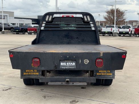 Used 2018 Chevrolet Silverado 3500 W/T w/ WT Convenience Package image 5