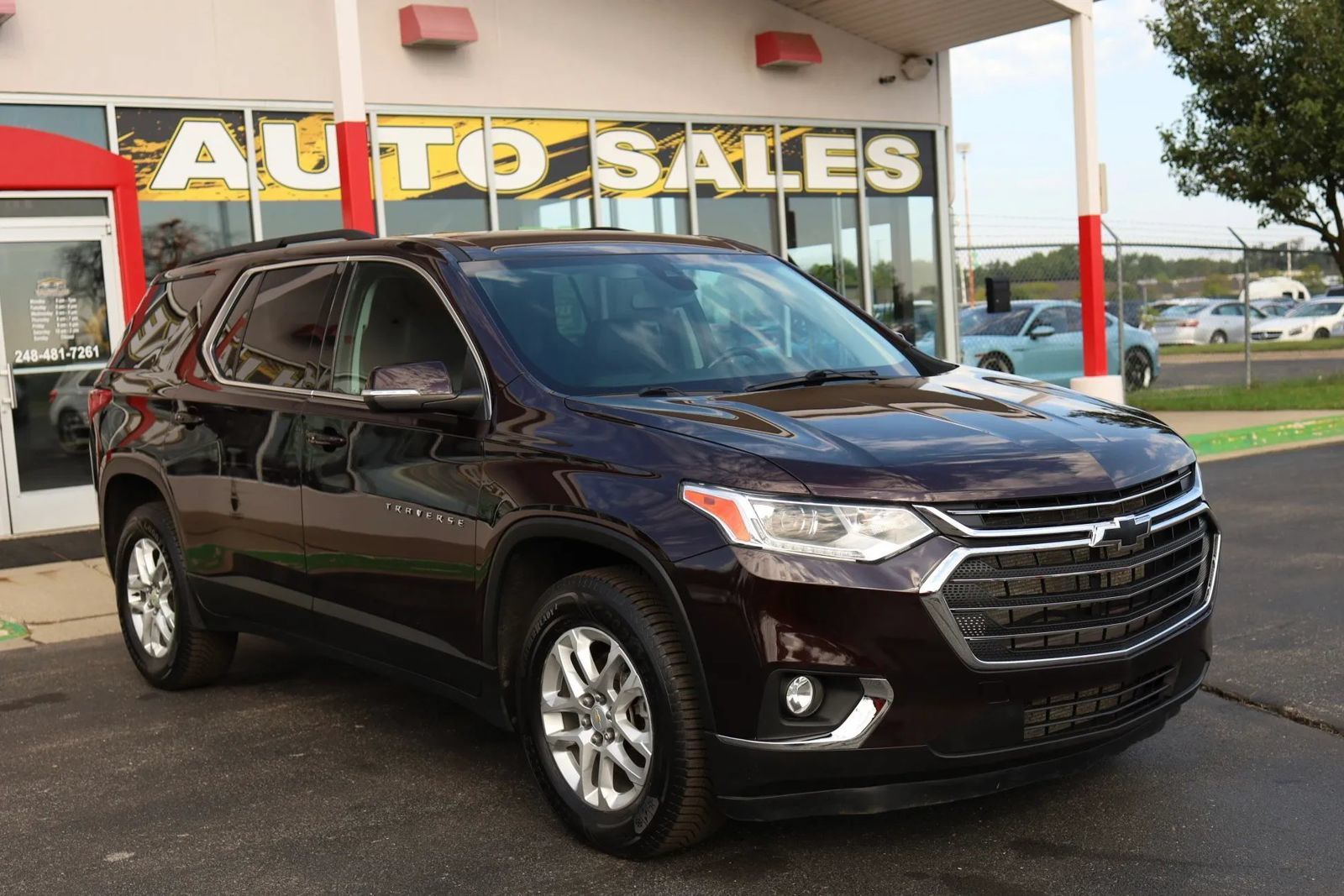 Used 2021 Chevrolet Traverse LT w/ LPO, Floor Liner Package AWD/4WD image 3