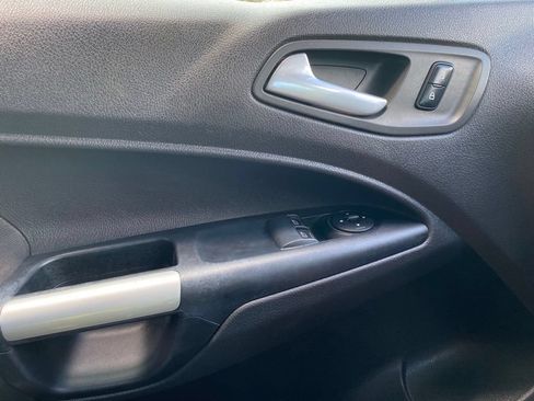 Used 2018 Ford Transit Connect XLT FWD image 13