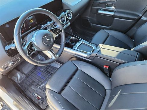 Certified 2025 Mercedes-Benz GLA 250 4MATIC image 7