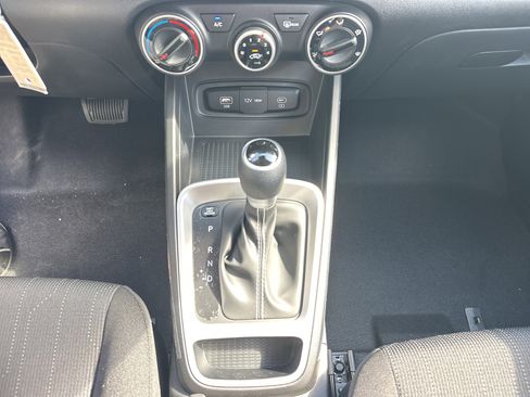 New 2026 Hyundai Venue SE image 20