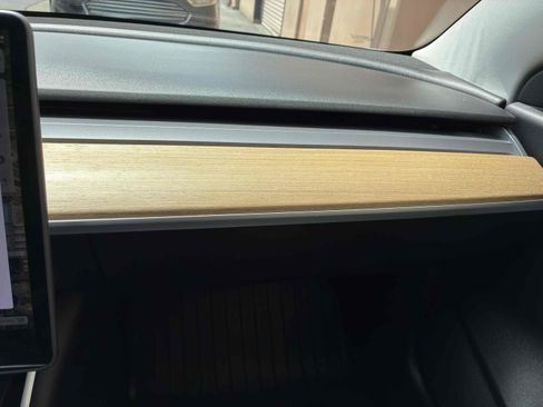 Used 2020 Tesla Model 3 Standard Range Plus image 25