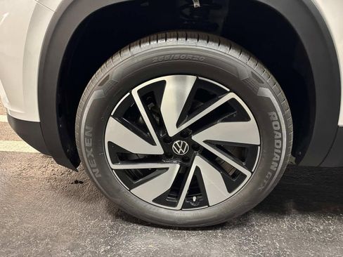 New 2026 Volkswagen Atlas SEL AWD/4WD image 10