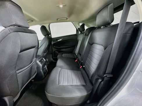 Used 2020 Ford Edge SE FWD image 27