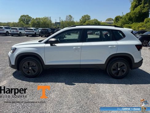 Used 2025 Volkswagen Taos S image 2