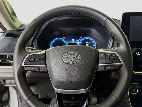 Used 2024 Toyota Grand Highlander AWD Hybrid image 13