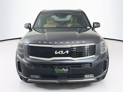 Used 2022 Kia Telluride SX w/ Towing Package FWD image 2