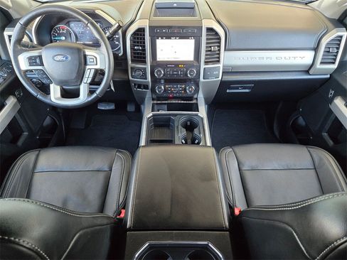 Used 2019 Ford F250 Lariat w/ Chrome Package image 16