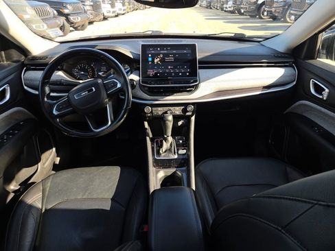 Used 2022 Jeep Compass Latitude w/ Sun and Sound Group image 19