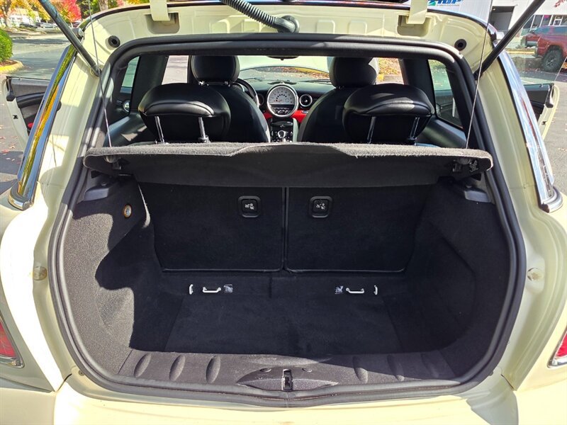Used 2013 MINI Cooper Hardtop w/ Premium Pkg 2 FWD image 32