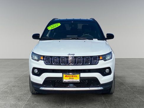 Used 2025 Jeep Compass Limited AWD/4WD image 8