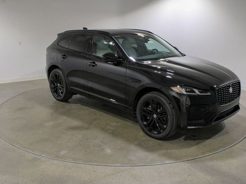 New 2026 Jaguar F-PACE R-Dynamic S image 7