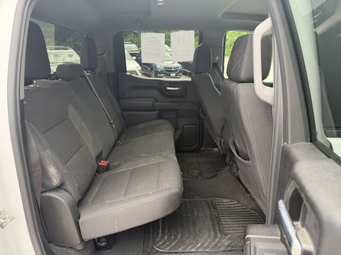 Used 2024 GMC Sierra 1500 Pro w/ Graphite Edition AWD/4WD image 9