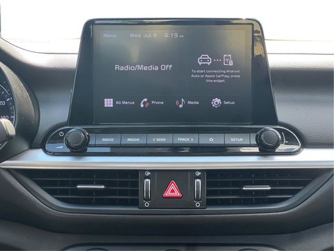 Used 2023 Kia Forte LXS FWD image 4