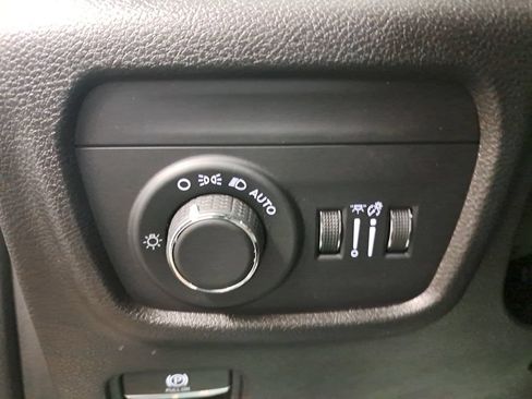 Certified 2024 Jeep Grand Cherokee Altitude AWD/4WD image 26