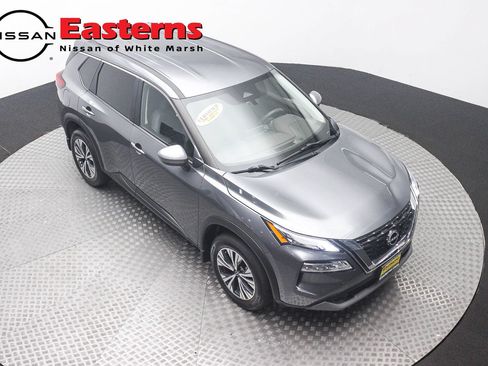 Used 2023 Nissan Rogue SV AWD/4WD image 3